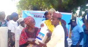 Yuletide: 250 Christian Widows Get Lifeline as Philanthropist Donates Rice, Bull in Jigawa Southwest Senatorial Zone